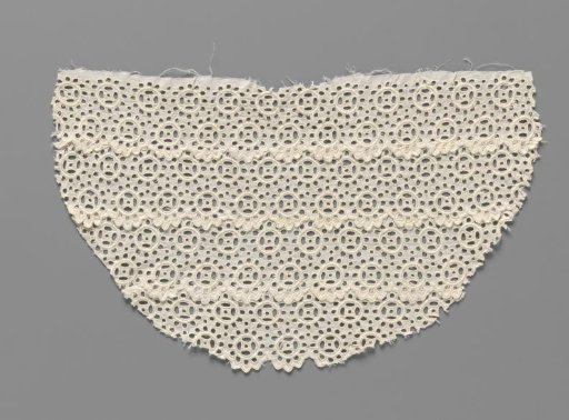 Cotton vest composed of four strips of lace embroidery with openwork daisies