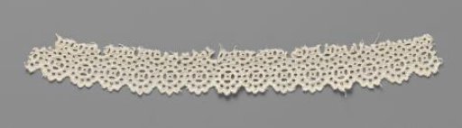 Strip of cotton with English embroidery with a pattern of daisies