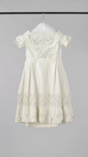 Girl's dress with short sleeves and back fastening with buttons of white cotton, with woven stripes and horizontal ribs and decorated with English embroidery and shirring