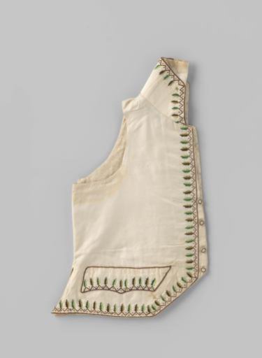 Waistcoat with false flap pockets and high standing collar of cream silk, embroidered with double foliate scrolls in green shades with sequins and anthracite and brown piping
