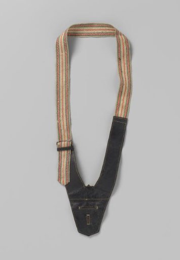 Strap or carrying band of a V-shaped model with one longer leg in black leather, lined with white glacé; strap of white sash with green and red stripes, part of a civic guard uniform