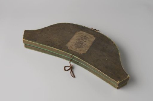 Hatbox of cardboard, covered with dark green paper with light green binding; for a cut