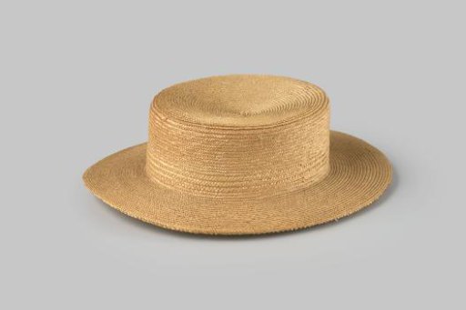 Hat of sewn natural-colored straw braid