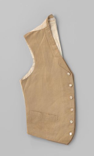 Vest with lapel collar, three slash pockets and six mother-of-pearl buttons made of starched light brown cotton; lining of white cotton