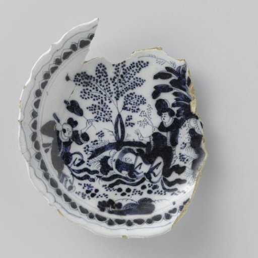Dish (fragment) with a molded rim and blue painting of Chinese figures on either side of a tree.