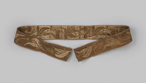Belt sash of floral gold brocade