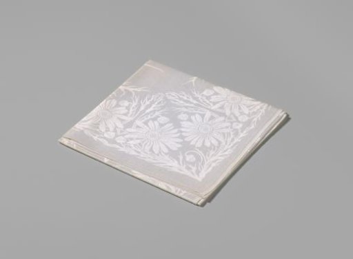 Linen damask napkin with the Marguerite pattern