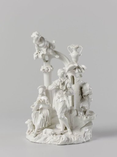 A shepherd and a shepherdess near a ruin