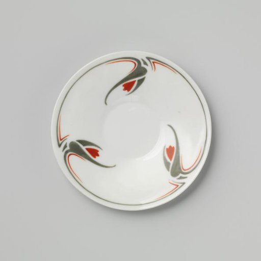 Saucer with stylized floral motifs
