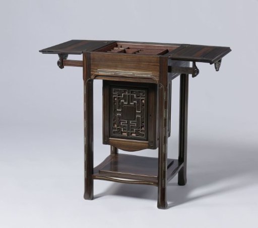 Sewing table