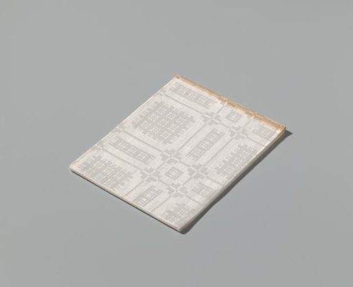 Blankets. Mark: WH114WH 2oonl.