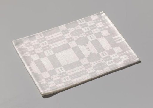 Linen napkin with a pattern of peels