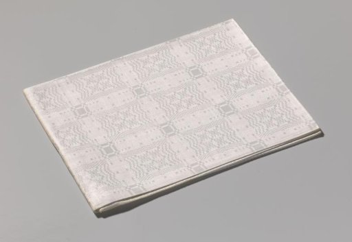 Linen napkin with pelican pattern