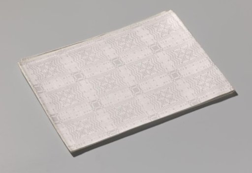 Linen napkin with pelican pattern