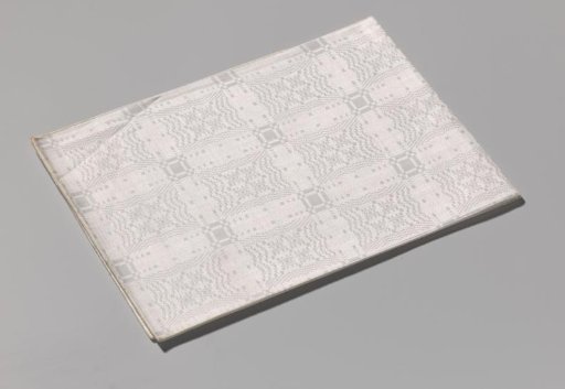 Linen napkin with pelican pattern