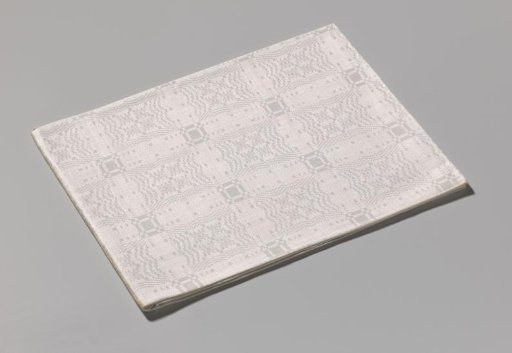 Linen napkin with pelican pattern