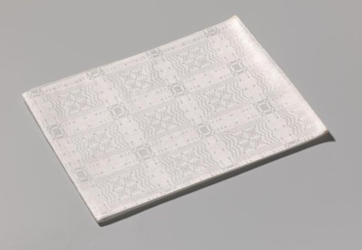 Linen napkin with pattern of peels