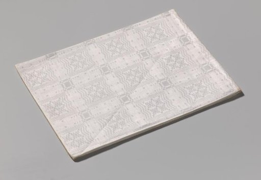 Linen napkin with pelican pattern