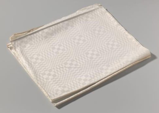 Tablecloth with Pellen Pattern