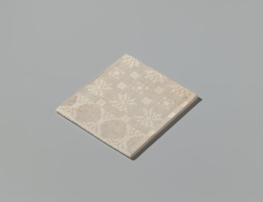 Linen napkin with peeling pattern