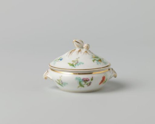 Tureen with various flower sprays