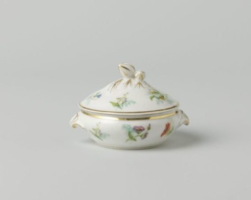 Tureen with various flower sprays
