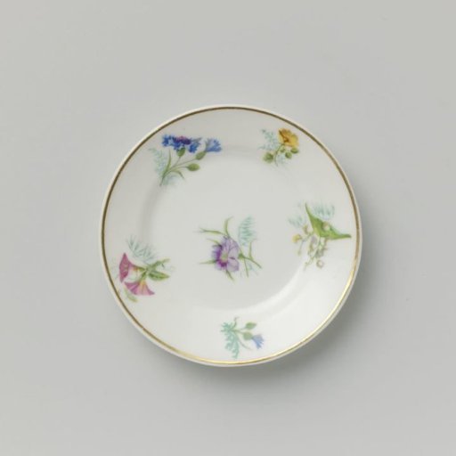 Plate with various flower sprays