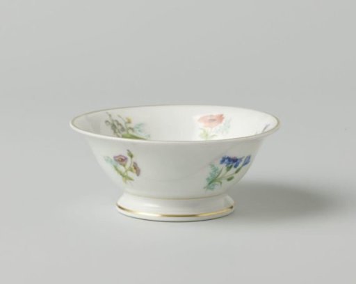 Bowl on foot with various flower sprays
