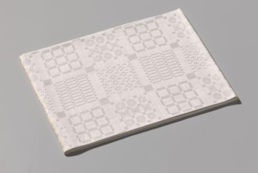 Linen napkin with pelican pattern