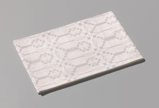 Linen napkin with peel pattern