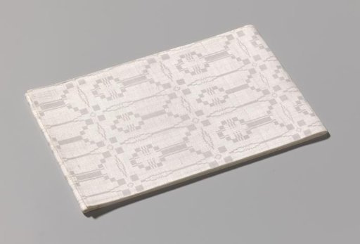 Linen napkin with peel pattern
