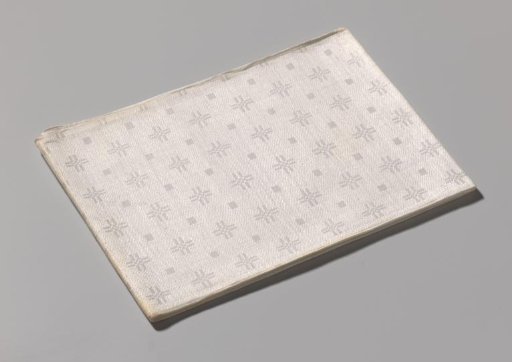 Linen napkin with pelican pattern