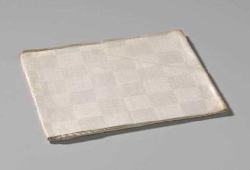 Linen napkin with pelican pattern