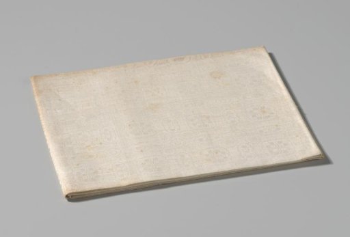 Linen napkin with pelican pattern