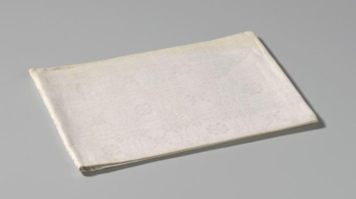 Linen napkin with pelican pattern