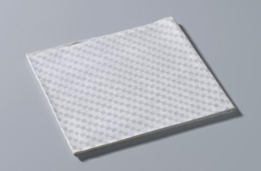 Tablecloth of linen with scale pattern