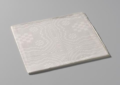 Linen napkin with a pattern of peels