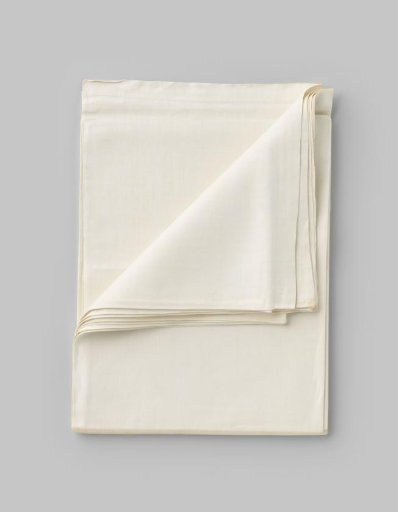 Cloth. Mark: HW 12.