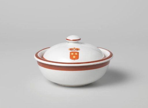 Lid from Soap Dish, Part of a Toilet Set