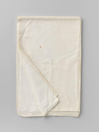 Cloth. Mark: crown WG and year 1737 and HW21.