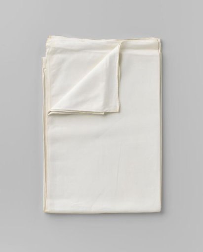 Cloth. Mark: crown GS 4 and year 1713.