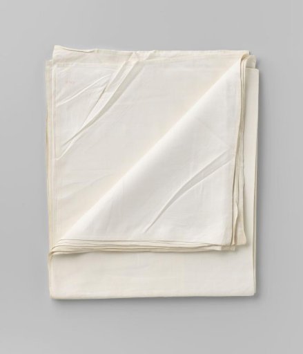 Cloth. Mark: crown GS and HW11.