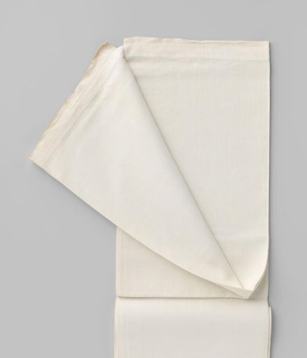 Cloth. Mark: crown WG6 and year 1757.