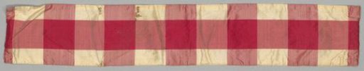 Embrasse of red-and-white checkered silk