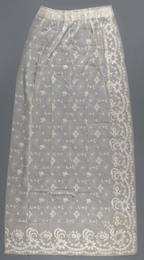 Curtain of glass batiste decorated with tulle cutwork embroidery