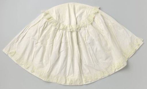 Valance of batiste with machine-made lace, for a stool
