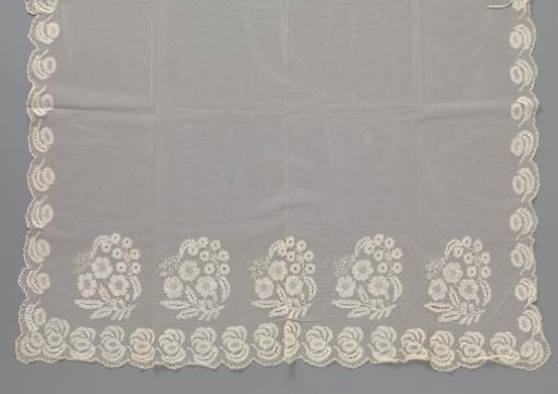 Apron of tulle filling work on machine-made tulle