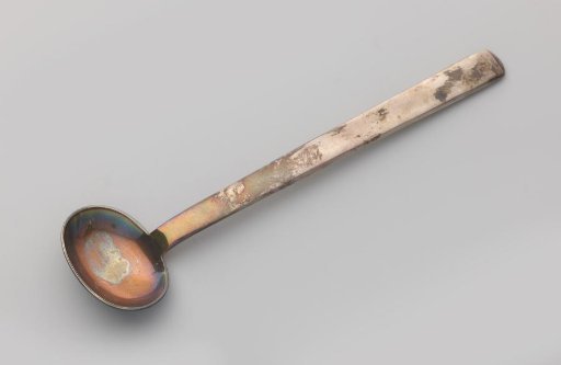 Spoon with an Oval Bowl Set at Right Angles to the Handle