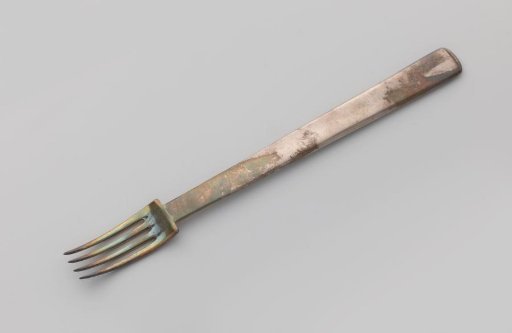 Fork with four tines and a flat, widening handle