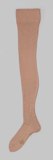 Stocking of Flesh-Colored Silk with Openwork Arrows on the Cuff and Openwork Diamond Pattern Against the Edge